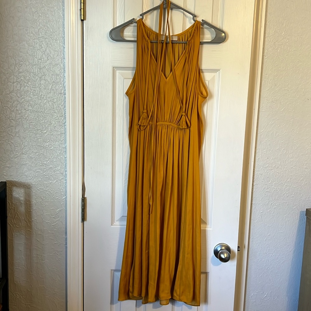 Ann Taylor Loft Dress. Yellow/Gold. Size Medium.